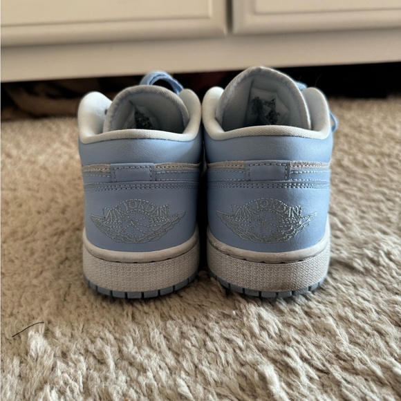 Nike air Jordans - Picture 2 of 5